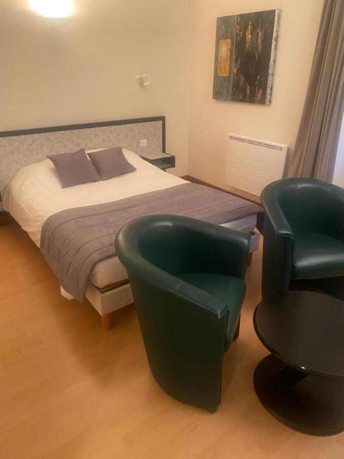 Hotel Du Commerce Joncy 외부 사진